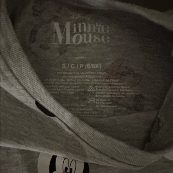 Minnie Mouse t- shirt - Picture 2 of 3
